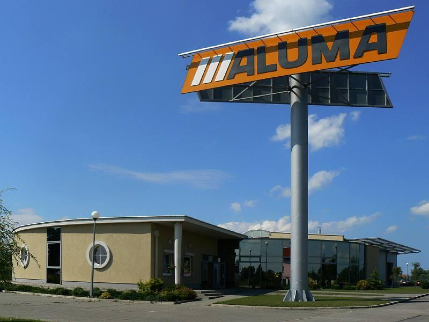 Grafika strony Aluma